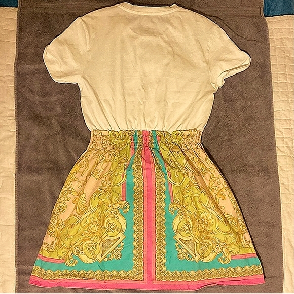 STUNNING YOUNG LADIES “VERSACE BAROCCO GODDESS” Combined Logo Dress BL/WH/GOLD! - Picture 3 of 9